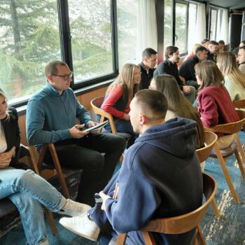 22359c18-68c3-4269-8496-fed00df7d718