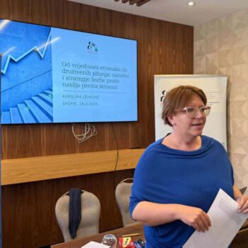 7960d06c-705f-4361-8dbe-8bad7234304a