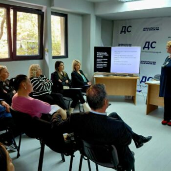 141a90e4-e00e-4f3c-b81f-4f2e907b0c17